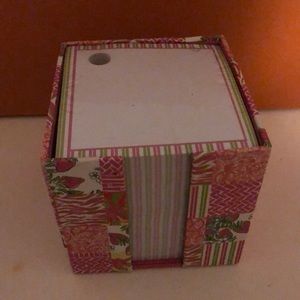 Lilly Pulitzer note block